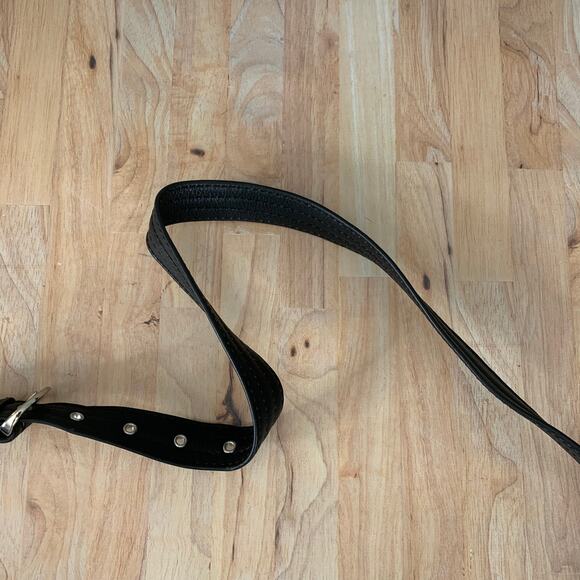 Stone Mountain Black Shoulder Bag - Picture 3 of 9